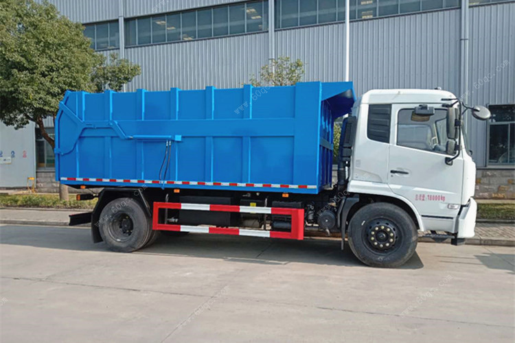 國(guó)五東風(fēng)新款壓縮對(duì)接式垃圾車(chē)
