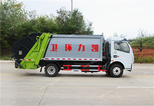 國(guó)五東風(fēng)7方壓縮式垃圾車