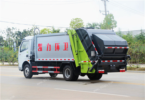 國(guó)五東風(fēng)7方壓縮式垃圾車