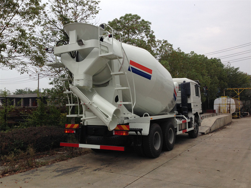 陜汽德龍12方水泥攪拌車(chē) 陜汽德龍12方水泥攪拌車(chē)