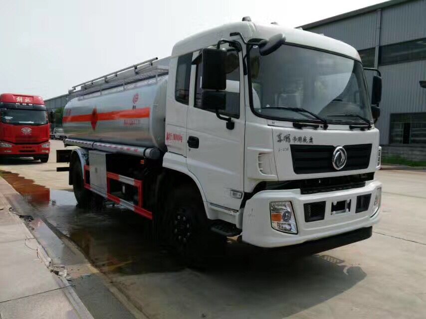 國(guó)五東風(fēng)新款后八輪運(yùn)油車 國(guó)五東風(fēng)新款后八輪運(yùn)油車