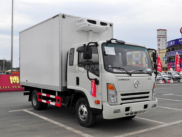 大運(yùn)排半3.75米貨廂冷藏車 大運(yùn)排半3.75米貨廂冷藏車