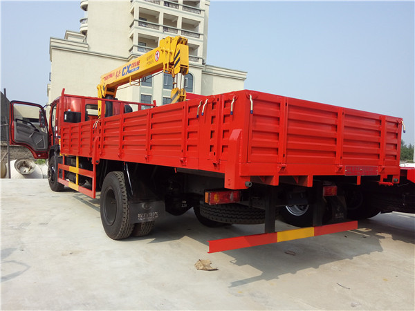 國五東風玉虎6.3噸隨車吊 國五東風玉虎6.3噸隨車吊