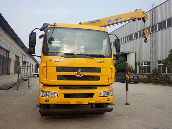 東風(fēng)柳汽乘龍徐工6.3噸隨車吊