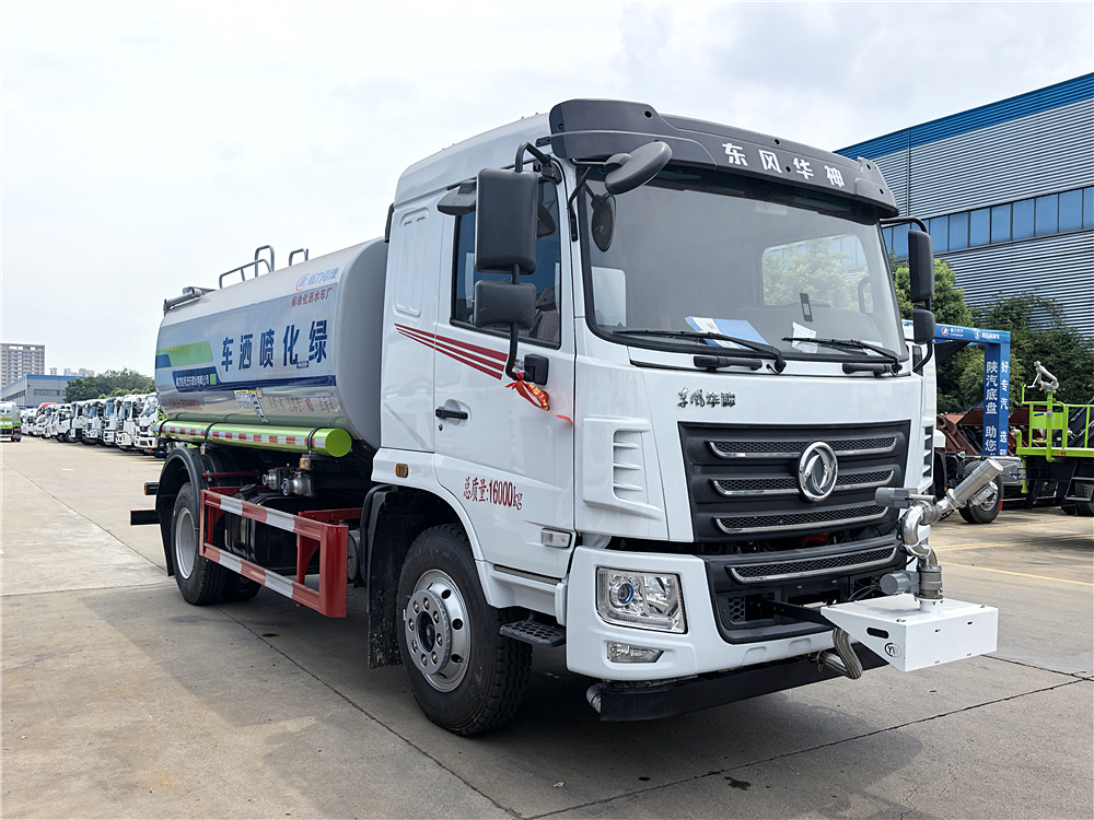 東風(fēng)華神F5灑水車 東風(fēng)華神F5灑水車