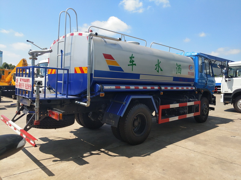 東風(fēng)145/153灑水車(chē)