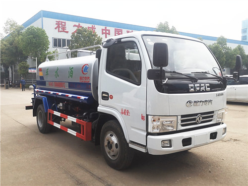東風(fēng)多利卡D6灑水車