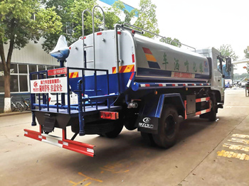 東風(fēng)D3L型12噸灑水車 東風(fēng)D3L型12噸灑水車