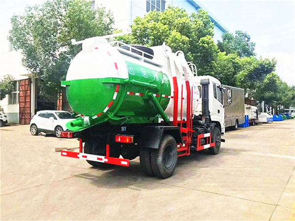 東風(fēng)華神8-10方餐廚垃圾車