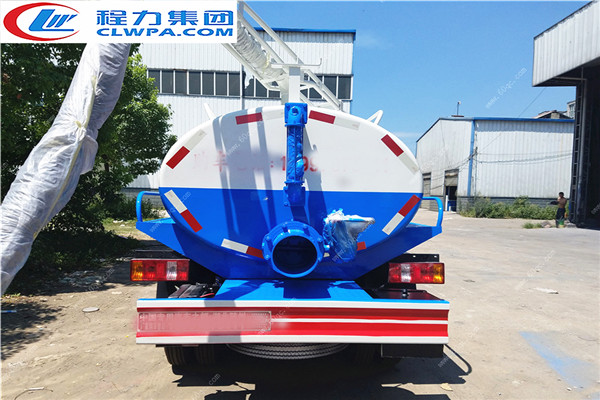 福田時(shí)代藍(lán)牌吸糞車(chē)