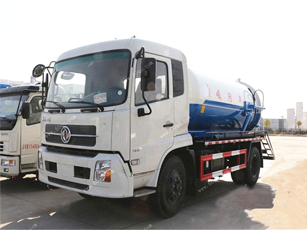 東風(fēng)天錦10方吸污車(chē)