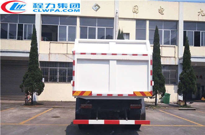 東風(fēng)專用底盤對(duì)接式垃圾車