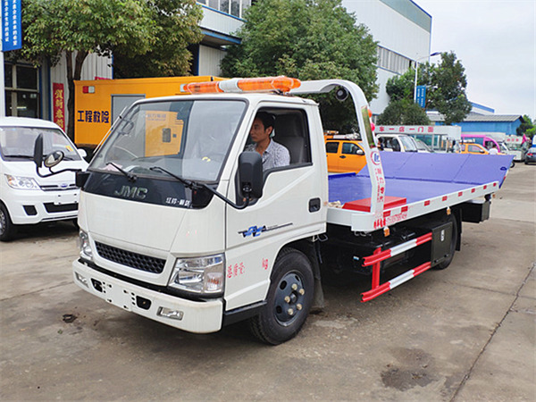 江鈴順達(dá)藍(lán)牌一拖二清障車(chē)