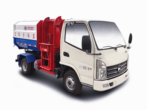 國(guó)五凱馬5方自裝卸式垃圾車(chē)