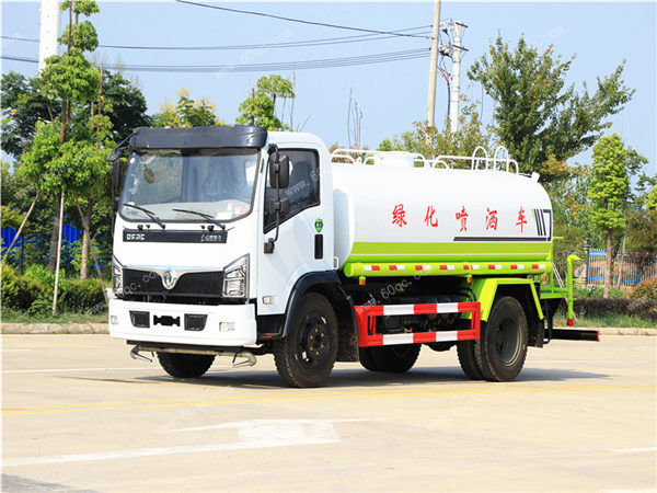 東風(fēng)福瑞卡9噸灑水車