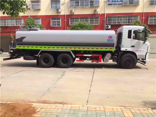 國(guó)六東風(fēng)專用底盤20噸灑水車