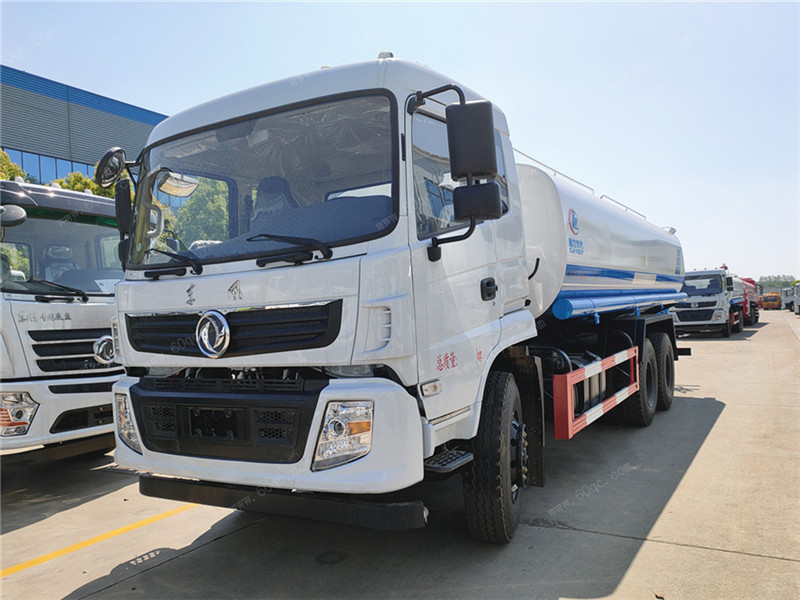 東風(fēng)新款雙橋?yàn)⑺?chē)