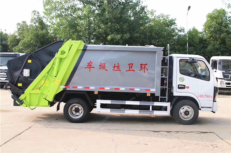 東風(fēng)多利卡D6壓縮垃圾車(chē)