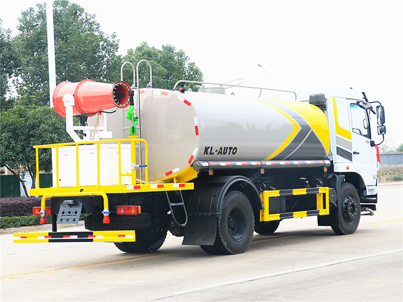 東風(fēng)華神F5霧炮車(chē)