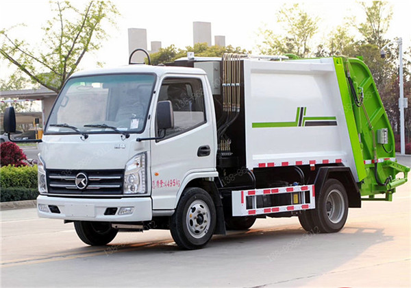 國六凱馬藍(lán)牌壓縮垃圾車