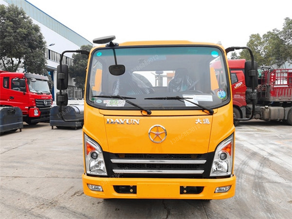 國六大運清障車藍(lán)牌一拖二平板清障車