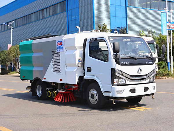 東風(fēng)多利卡5方洗掃車(chē) 東風(fēng)多利卡5方洗掃車(chē)