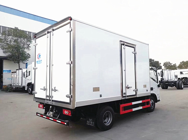 福田歐馬可S1國(guó)六藍(lán)牌冷藏車