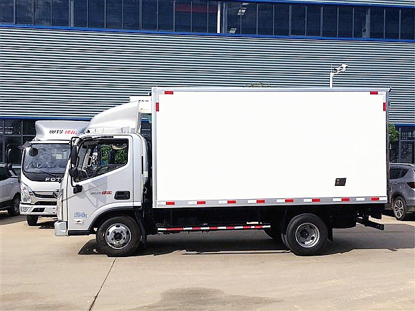 福田奧鈴捷運(yùn)藍(lán)牌冷藏車