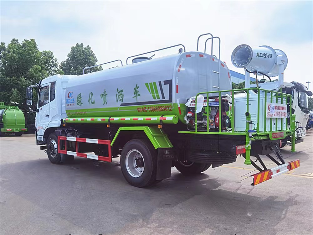 東風(fēng)12噸福瑞卡F9霧炮車(chē)